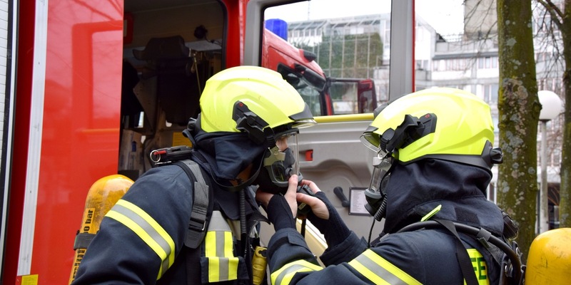 FW-OB: Personenrettung bei Brand in Mehrfamilienhaus - Foto: presseportal.de