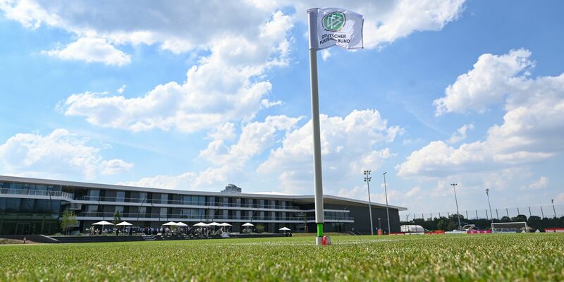 Der DFB-Campus kostet den Verband jährlich viel Geld. - Foto: Arne Dedert/dpa