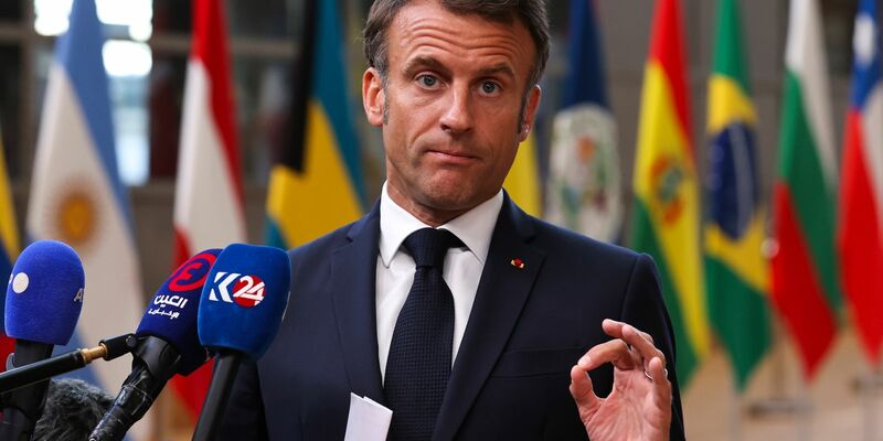 Emmanuel Macron hat auf Forderungen nach mehr Eigenständigkeit für die Mittelmeerinsel Korsika reagiert. - Foto: Francois Walschaerts/AP/dpa