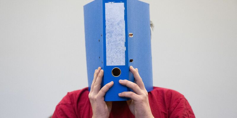 Der Angeklagte ermordete die Schülerin Ayleen. - Foto: Boris Roessler/dpa