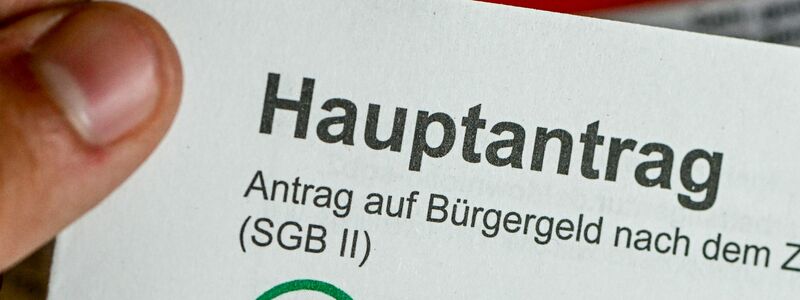 «Arbeitslosigkeit und Unterbeschäftigung nehmen zwar ab, jedoch weniger als in einem September üblich», heißt es aus der Bundesagentur für Arbeit. - Foto: Jens Kalaene/dpa