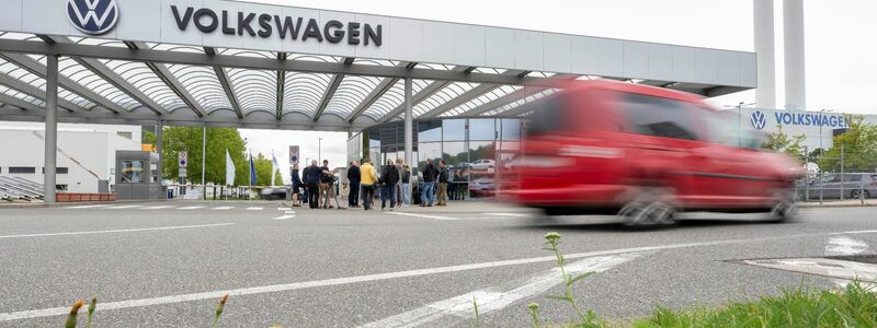 Gebaut werden soll das E-Auto Trinity in Zwickau. (Archivbild) - Foto: Hendrik Schmidt/dpa