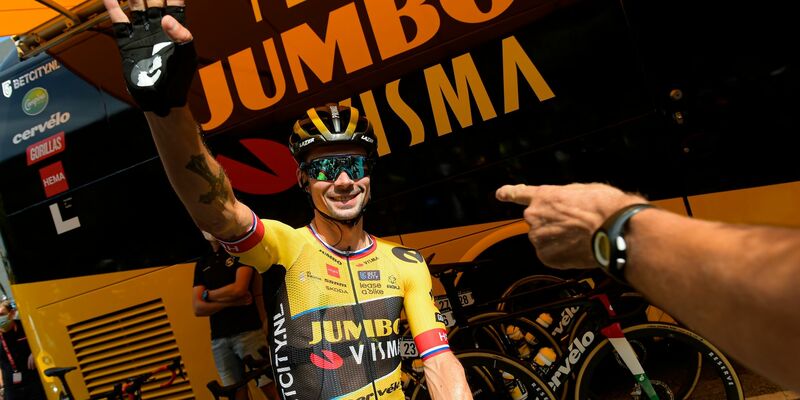 Der Slowene Primoz Roglic wird das erfolgreiche Team Jumbo Visma verlassen. - Foto: Alvaro Barrientos/AP/dpa