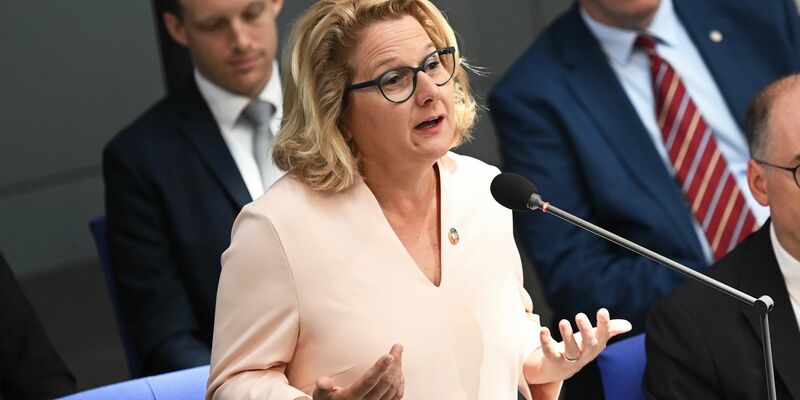 «Wir müssen Fluchtursachen bekämpfen, nicht Flüchtlinge. Niemand flieht freiwillig», sagt Entwicklungsministerin Svenja Schulze. - Foto: Britta Pedersen/dpa