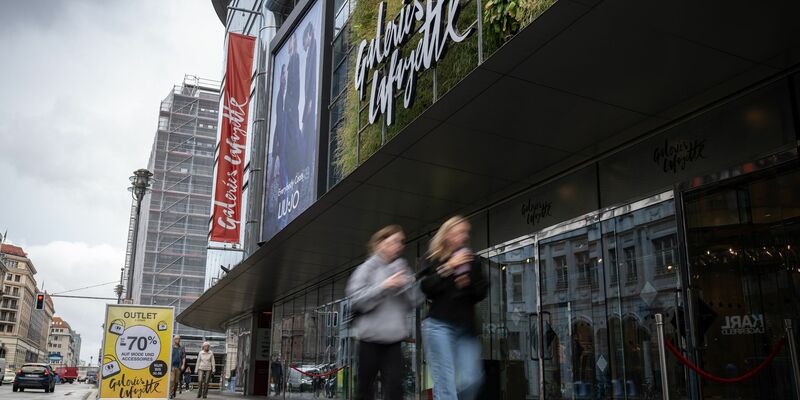 Nach rund 27 Jahren in Berlin steht das Aus für das Kaufhaus Galeries Lafayette Ende 2024 fest. - Foto: Hannes P. Albert/dpa