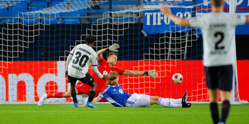 Jeremie Frimpong legte mit seinem Tor den Grundstein zum Leverkusener Sieg in Molde. - Foto: Svein Ove Ekornesvåg/NTB/dpa