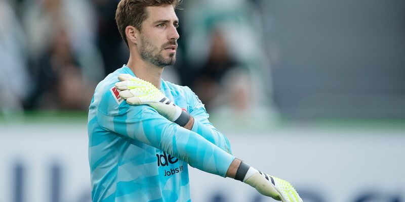 Frankfurts Torwart Kevin Trapp war nach dem 1:1 gegen den SV Werder Bremen frustriert. - Foto: Swen Pförtner/dpa