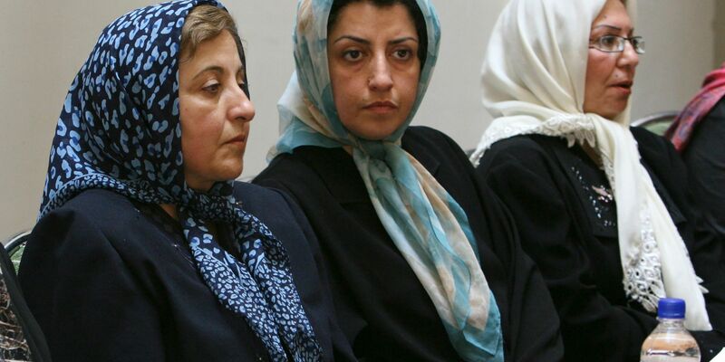 Narges Mohammadi auf einer Aufnahme aus dem Jahr 2007. - Foto: Vahid Salemi/AP/dpa