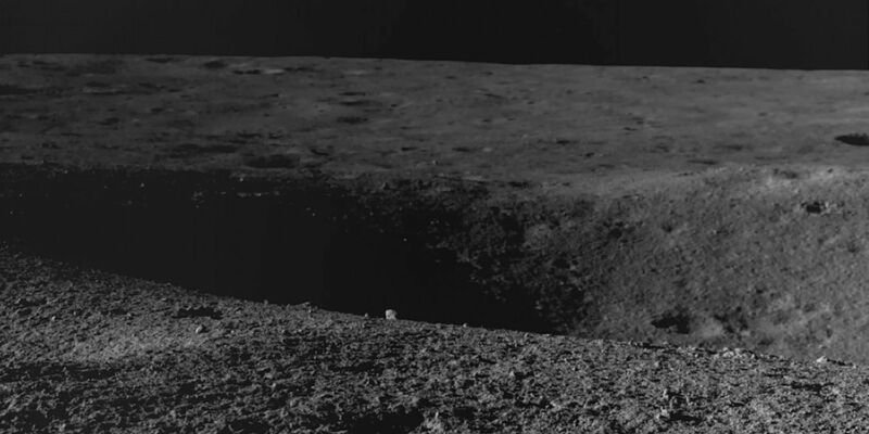 Dieses von der indischen Weltraumforschungsorganisation zur Verfügung gestellte Bild vom 27. August 2023 zeigt einen Krater, auf den Chandrayaan-3 gestoßen ist. - Foto: Uncredited/Indian Space Research Organization/AP/dpa