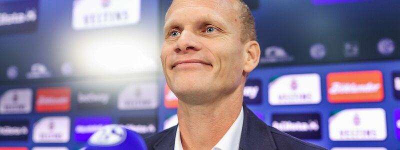 Karel Geraerts ist der neue Trainer des FC Schalke 04. - Foto: Tim Rehbein/dpa