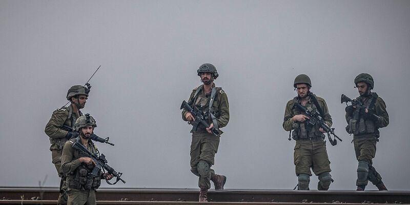 Israelische Soldaten an der Grenze zum Gazastreifen (Archivbild). - Foto: Ilia Yefimovich/dpa