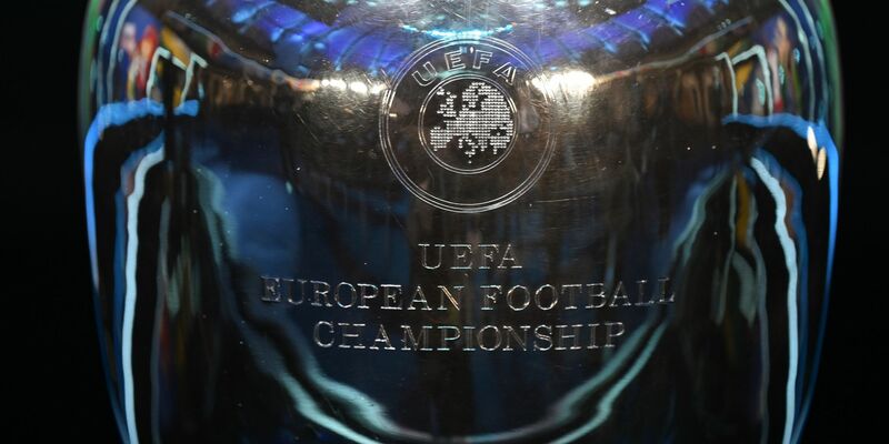 Die Gastgeber der Fußball-Europameisterschaften für 2028 und 2032 stehen fest. - Foto: Arne Dedert/dpa