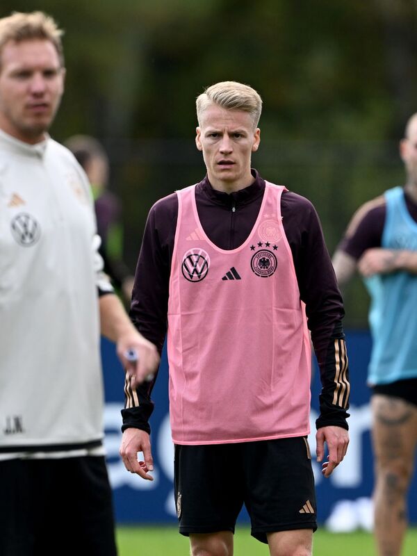 Foxbrough Training Kit Beim ersten Training der Nationalmannschaft in Foxborough stehen die ...