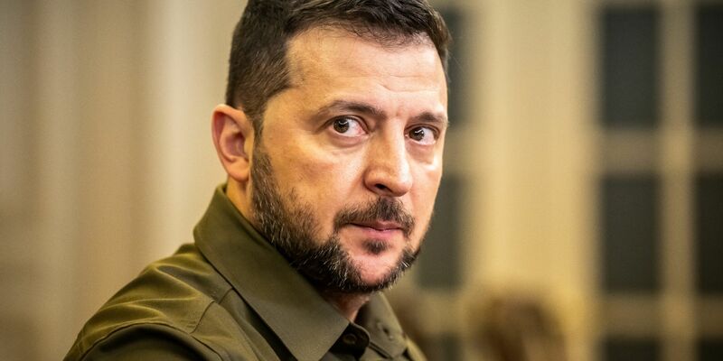 Der ukrainische Präsident Wolodymyr Selenskyj ist nach Brüssel gereist. - Foto: Michael Kappeler/dpa/Archiv