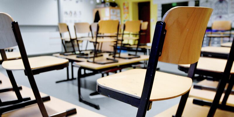 Bei einer Massenschlägerei in einer Schule in Neukölln sind mehrere Menschen verletzt worden. (Symbolbild) - Foto: Caroline Seidel-Dißmann/dpa