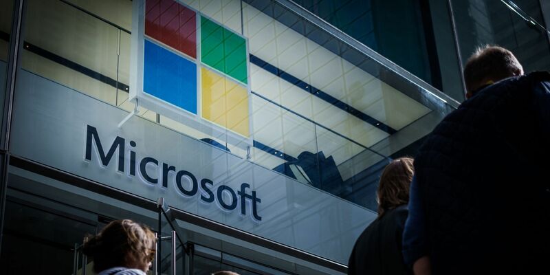 Investiert weiter in Künstliche Intelligenz: Microsoft. - Foto: Michael Kappeler/dpa