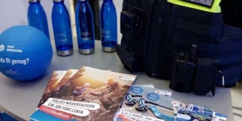 POL-HM: Die Polizeiinspektion Hameln-Pyrmont/Holzminden lädt zum Abend der Bewerberinnen und Bewerber sowie zum Elternabend ein - Foto: presseportal.de