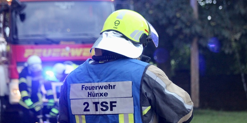 FW Hünxe: Brand in einer Garage - Foto: presseportal.de