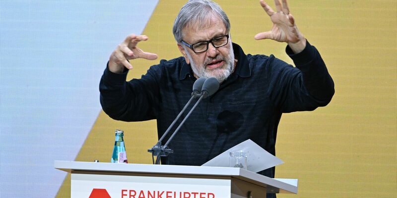 Der slowenische Philosoph Slavoj Zizek bei der Eröffnungsfeier der Frankfurter Buchmesse. - Foto: Arne Dedert/dpa