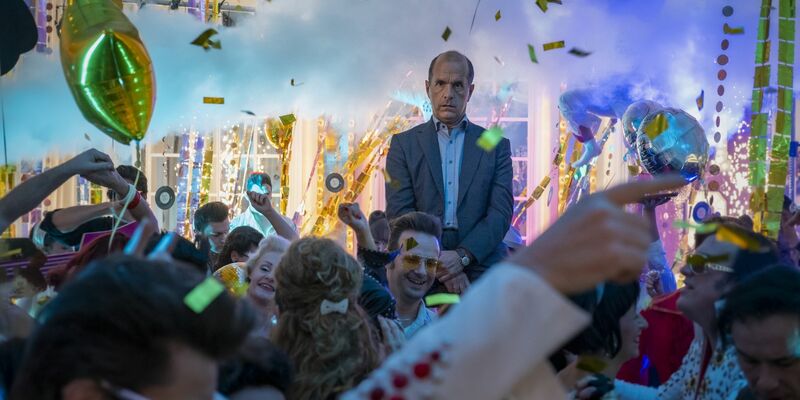 Christoph Maria Herbst als Hochzeitsplaner in einer Szene des Films «Ein Fest fürs Leben». - Foto: Conny Klein/Warner Bros. Entertainment GmbH/dpa