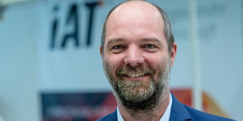 «Wir freuen uns natürlich über dieses positive Zeichen», sagt IAT-Direktor Marc-Oliver Löw. - Foto: Hendrik Schmidt/dpa