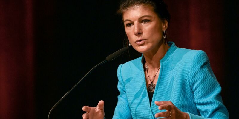 Im Oktober aus der Linken ausgetreten und bereitet die Gründung einer eigenen Partei vor: Sahra Wagenknecht. - Foto: Heiko Rebsch/dpa