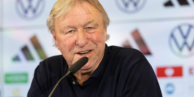 Will mit den DFB-Frauen das Olympia-Ticket lösen: Horst Hrubesch. - Foto: Jürgen Kessler/dpa
