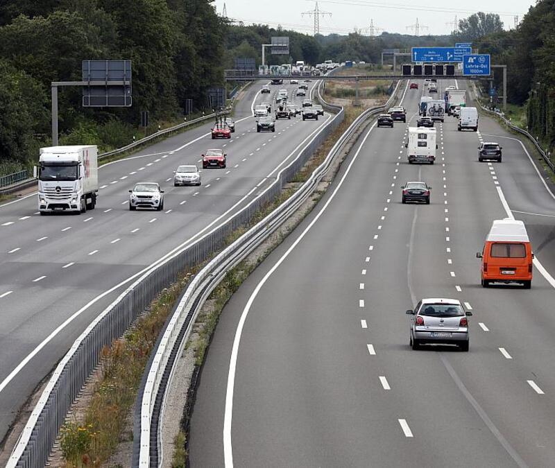 Autobahn (Archiv) - Foto: über dts Nachrichtenagentur