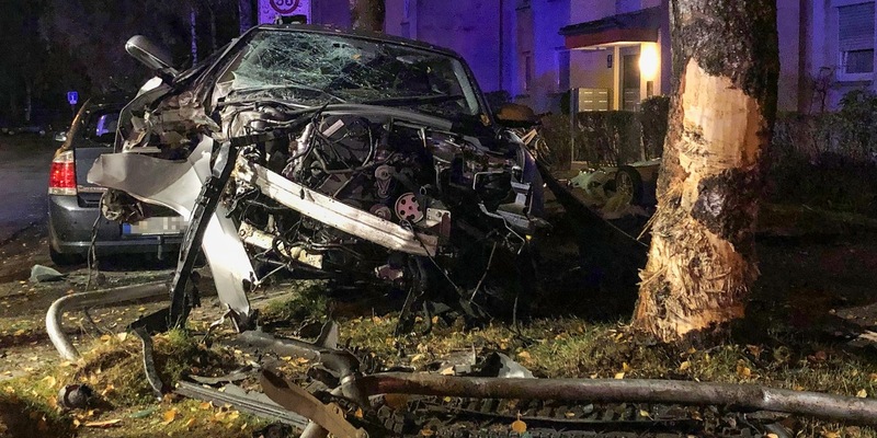 FW-M: Audi parkt auf Opel (Bogenhausen) - Foto: presseportal.de