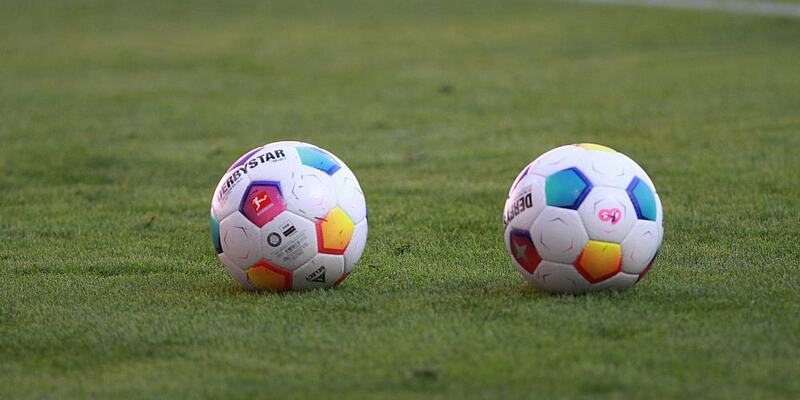 Fußbälle (Archiv) - Foto: über dts Nachrichtenagentur