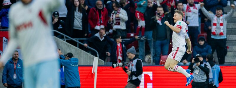 Florian Kainz jubelt nach seinem Elfmetertreffer zum 2:1 für den 1. FC Köln. - Foto: Rolf Vennenbernd/dpa