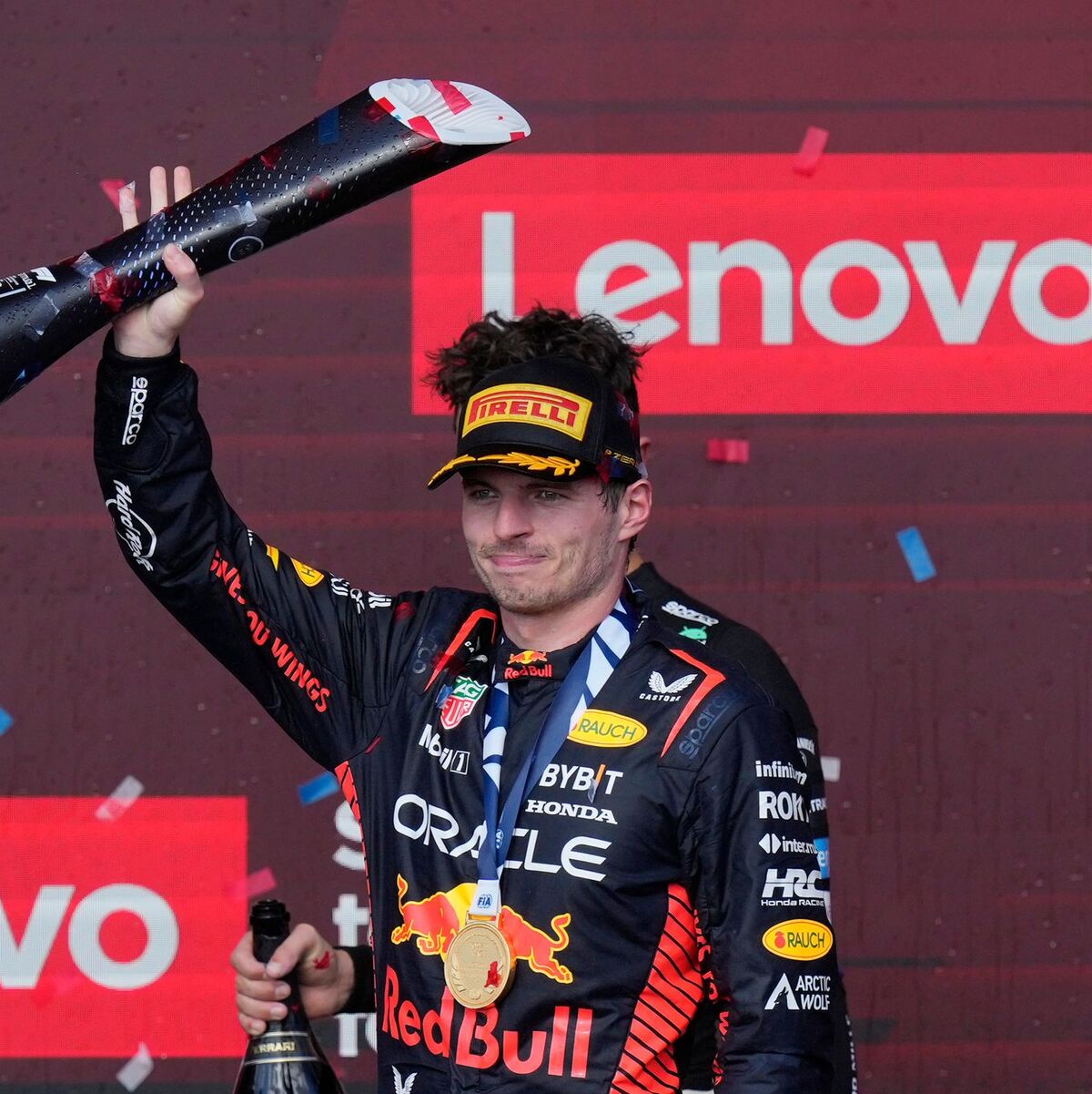 Max Verstappen holt im Titelkampf immer mehr auf. - Foto: Nick Didlick/AP/dpa