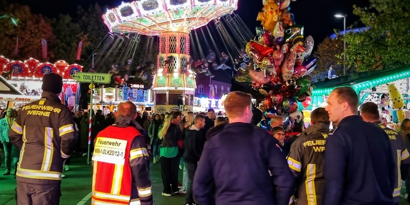 FW-WRN: Ein ruhiger Montag liegt hinter der Kirmes-Wachbereitschaft - Foto: presseportal.de