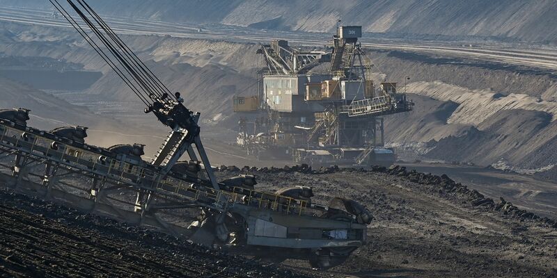 Braunkohletagebau in Brandenburg: Laut der Internationalen Energieagentur ist Kohle der wichtigste Energieträger für die Stromerzeugung. - Foto: Patrick Pleul/dpa