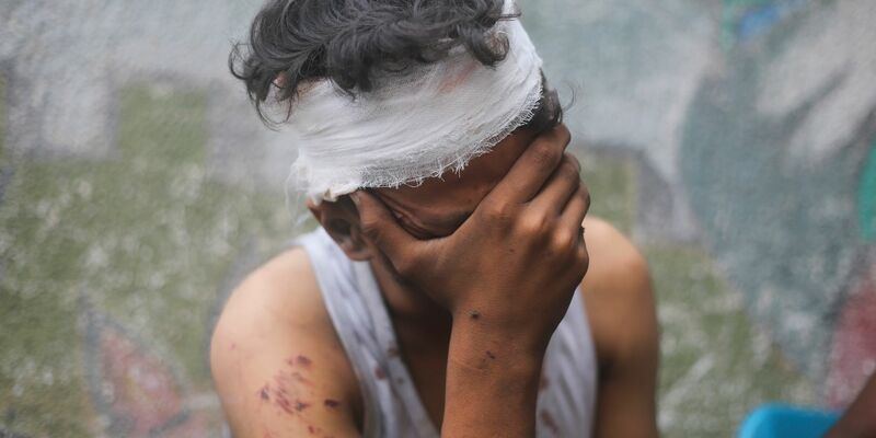 Die Ruinen eines Wohnhauses nach einem israelischen Luftangriff in Rafah: Trotz der Bedenken liefert Washington weiter Waffenhilfe in Milliardenhöhe an Israel. - Foto: Hatem Ali/AP/dpa