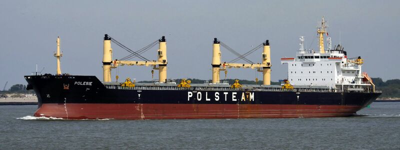 Der Frachter Polesie ist in der Nordsee mit einem anderen Frachter kollidiert (Archivbild von 2013). - Foto: Dietmar Hasenpusch/Dietmar Hasenpusch Photo-Productions/dpa