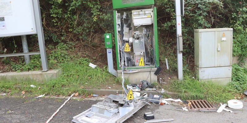 POL-DU: Rheinhausen: Fahrkartenautomat gesprengt - Polizei sucht Zeugen - Foto: presseportal.de