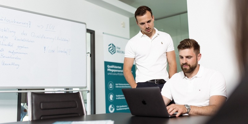 Max Grinda klärt auf: Pflegeunternehmen sind keine Versuchskaninchen - Darum brauchen Geschäftsführer eine klare Recruiting-Strategie - Foto: presseportal.de