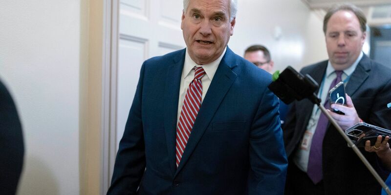 Kandidat Nummer drei: Tom Emmer hat seine Kandidatur für den Vorsitz des US-Repräsentantenhauses zurückgezogen. - Foto: Jose Luis Magana/AP/dpa
