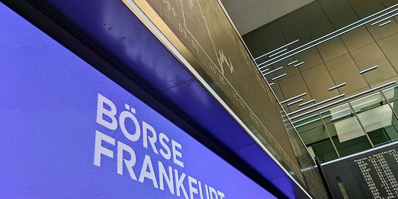 Anzeigetafel in der Frankfurter Börse - Foto: über dts Nachrichtenagentur