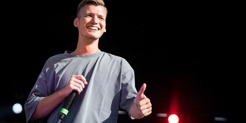 Julian Sommer singt über «Peter Pan» und «Arielle». - Foto: Sina Schuldt/dpa