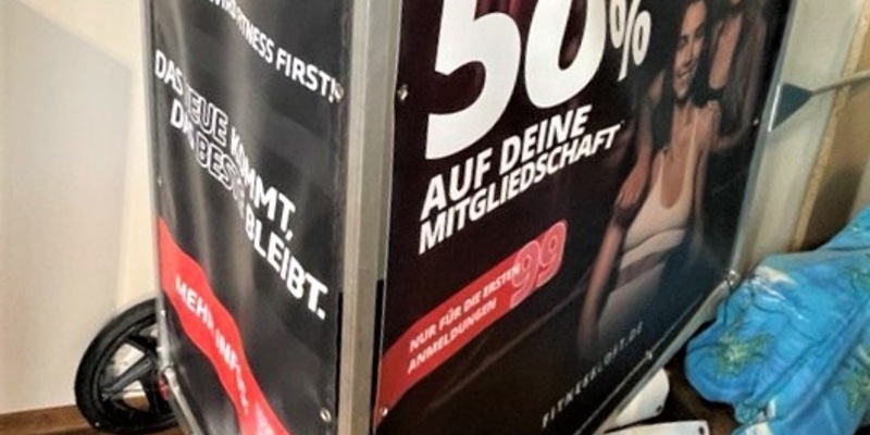 LPI-NDH: Zeugenaufruf: Fahrradanhänger gestohlen - Wer kann Hinweise geben? - Foto: presseportal.de