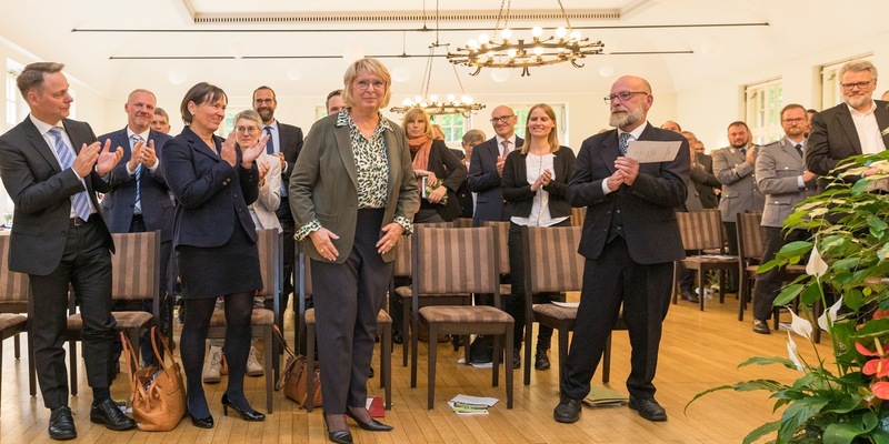 Führungswechsel beim Bundeswehr-Dienstleistungszentrum Wunstorf - Foto: presseportal.de