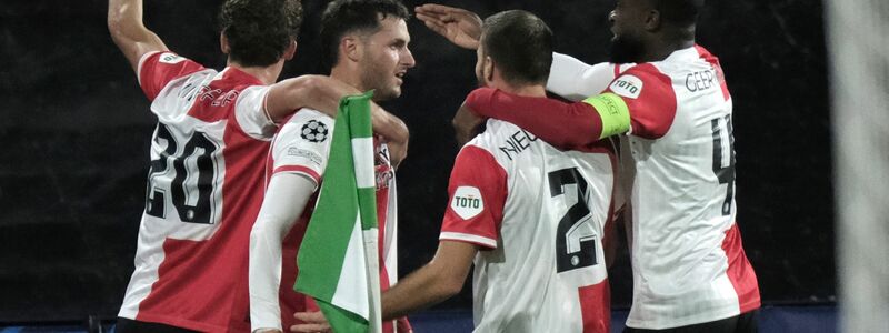 Feyenoord Rotterdam konnte daheim einen Sieg gegen Lazio Rom bejubeln. - Foto: Patrick Post/AP/dpa