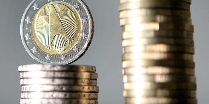 Die Bundesregierung erwartet Steuermehreinnahmen von rund 7,2 Milliarden Euro im kommenden Jahr. - Foto: Oliver Berg/dpa