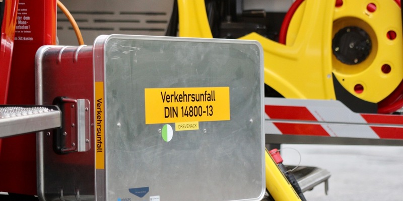 FW Hünxe: Verkehrsunfall mit zwei verletzten Personen - Foto: presseportal.de