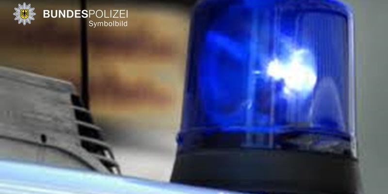 Bundespolizeidirektion München: Meldung über Person mit Messer / Seniorin löst Polizeieinsatz aus - Foto: presseportal.de