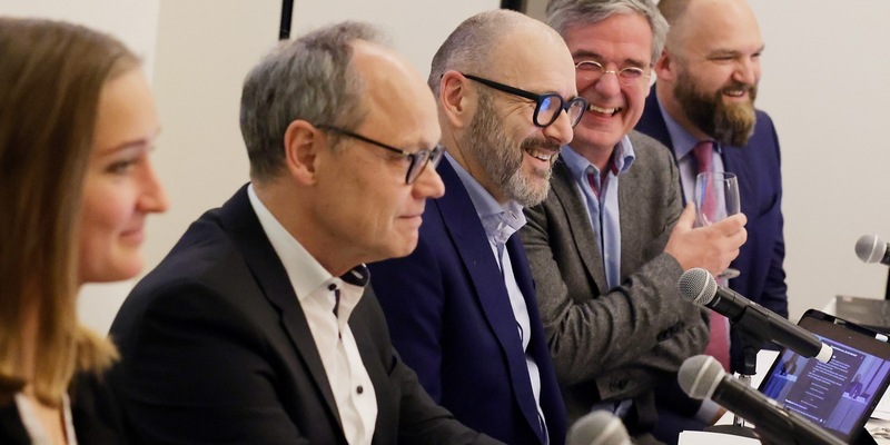 Weckruf für die Demokratie: Deutsche Medien wollen mit einem Jahr der Nachricht die Öffentlichkeit wachrütteln - Foto: presseportal.de