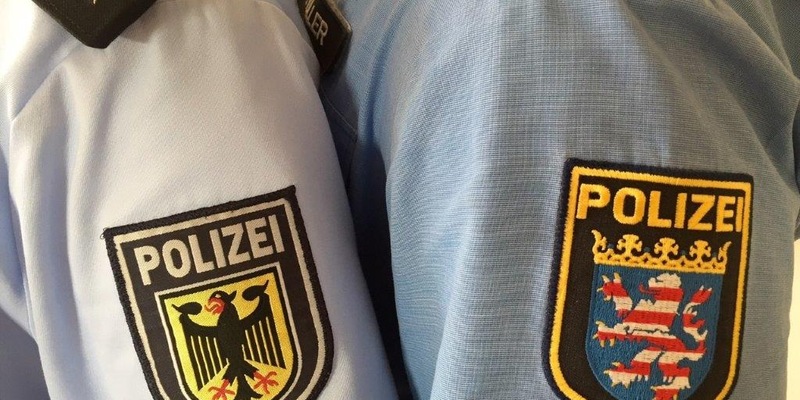 BPOL-KS: Festnahme - Taschendieb versteckt sich hinter Wartehäuschen - Foto: presseportal.de