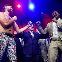 Box-Champion Tyson Fury (l) kämpft in Saudi-Arabien gegen Francis Ngannou. - Foto: James Manning/PA Wire/dpa